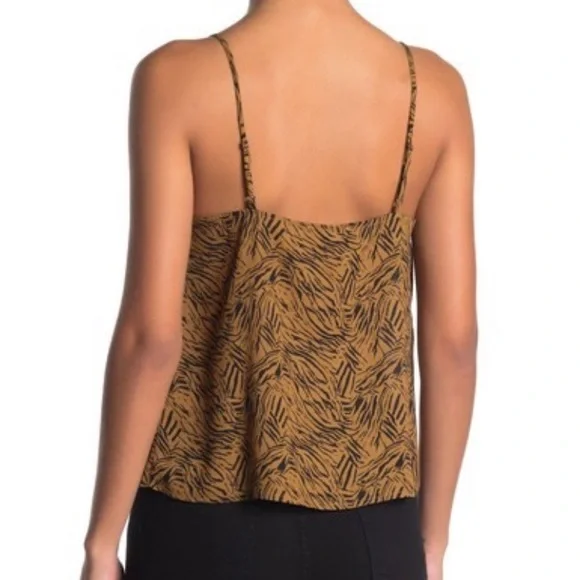 Lush 🐆 lace trim animal print top NWT - Picture 2 of 5